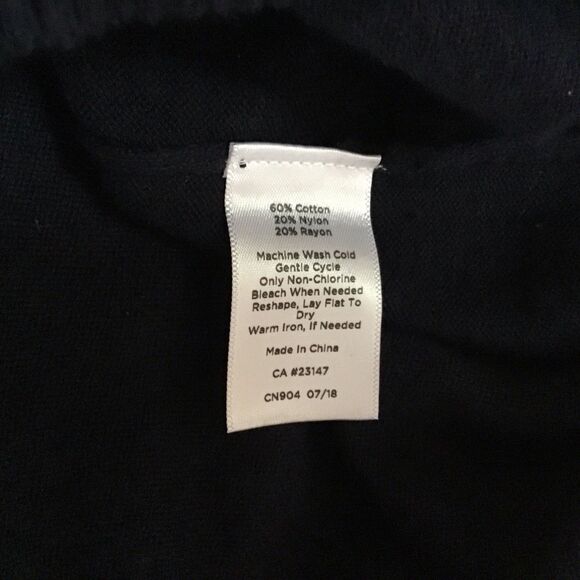 Talbots Navy Blue V Neck Sweater Size XL Long Sleeve Button Accent - Picture 7 of 8